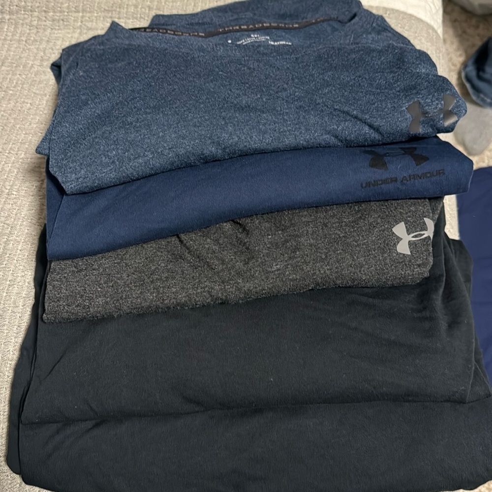 Lot of 5 Under Armour men’s t shirts 5XL